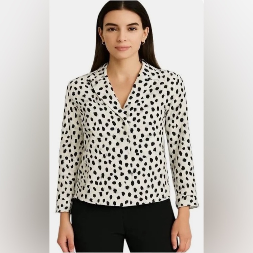 Cupshe Like New White Button Down shirt with Black Dots/Spotted print Size Large